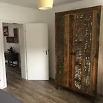 Apartment Bel Art Etage Mit Grossem Parkplatz *