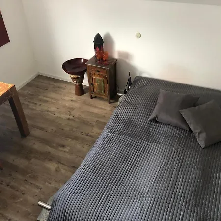 Διαμέρισμα Bel Art Etage Mit Grossem Parkplatz