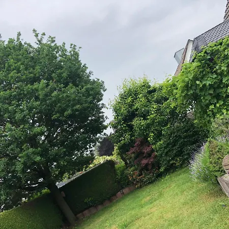 公寓 Bel Art Etage Mit Grossem Parkplatz