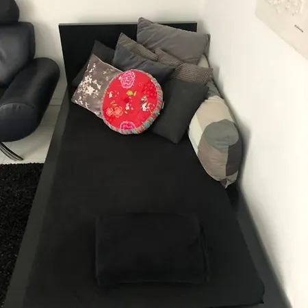 Апартаменты Bel Art Etage Mit Grossem Parkplatz *