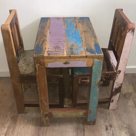 Bel Art Etage Mit Grossem Parkplatz *