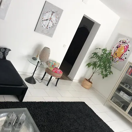 Bel Art Etage Mit Grossem Parkplatz Апартаменты Хан