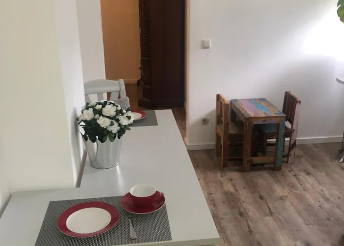 Bel Art Etage Mit Grossem Parkplatz Lejlighed Haan