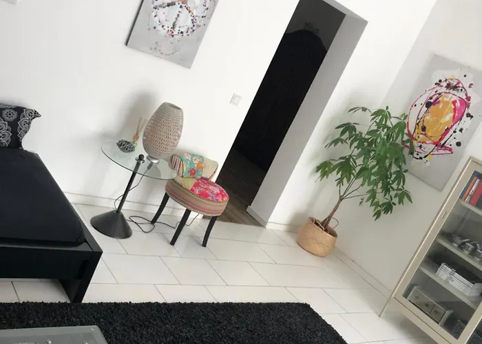 Bel Art Etage Mit Grossem Parkplatz Lejlighed Haan